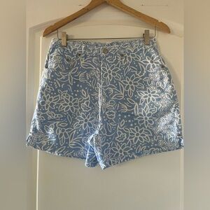 Bill Blass Blue and White Floral Denim Shorts High Rise